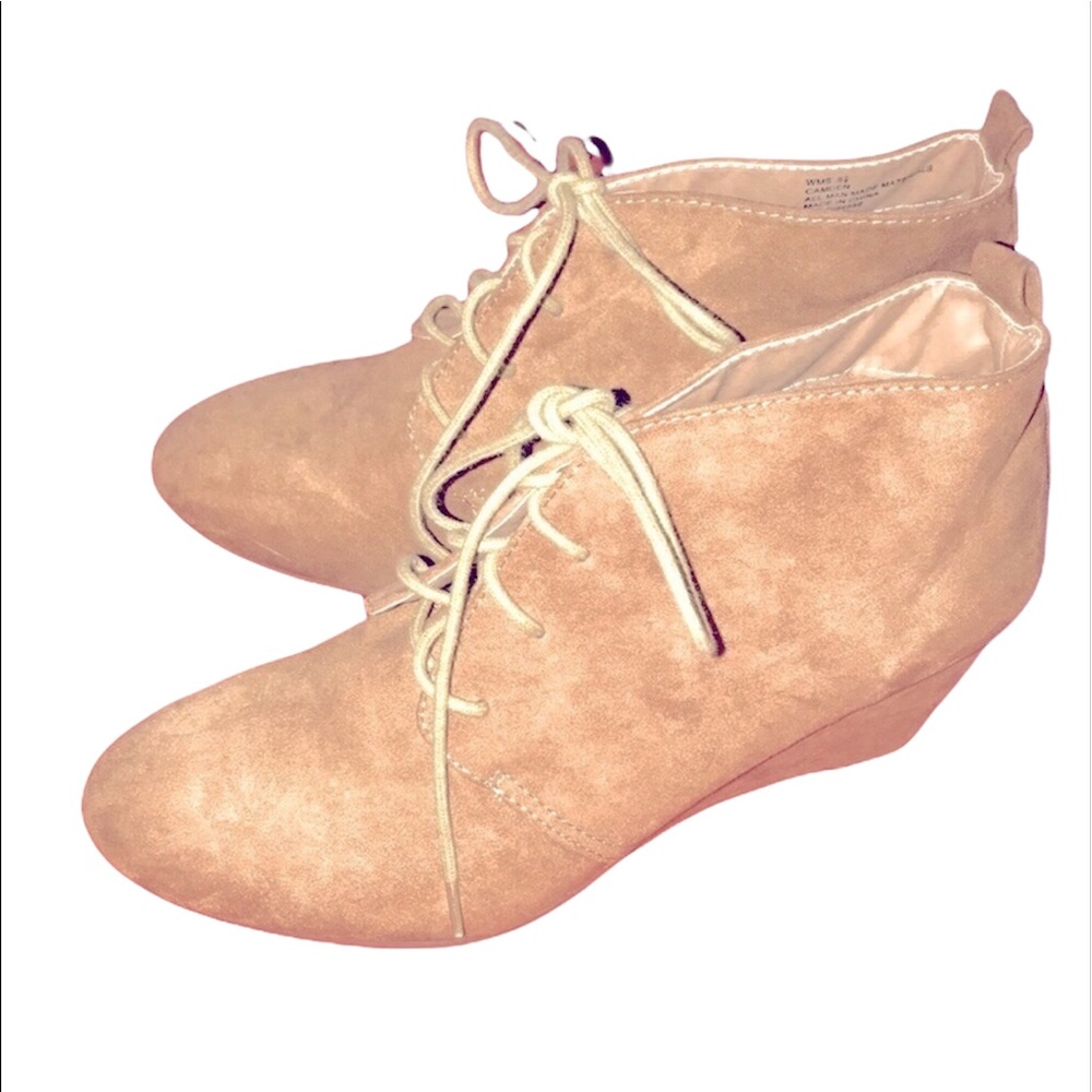 Booties~ New Directions Camden, lace-up wedge 🧡🤎💛❤️